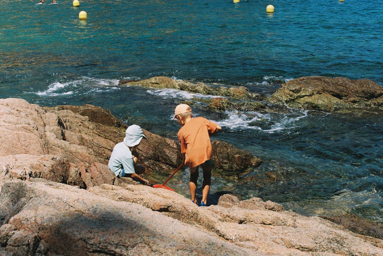 Pierwsze wyjazdy dziecka: obóz, półkolonie czy zielona szkoła